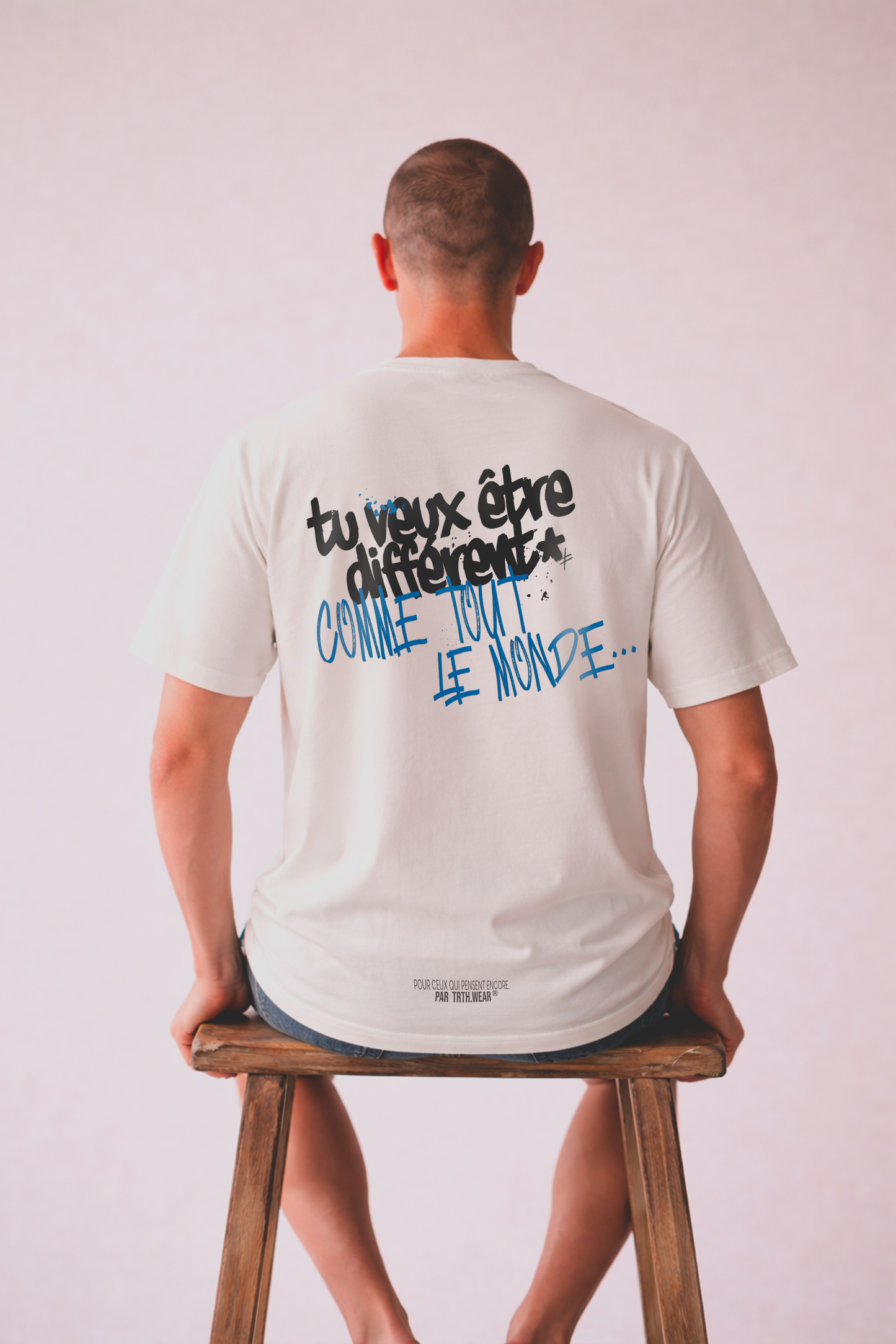 ÉDITION 03 — DIFFÉRENT COMME TOUS